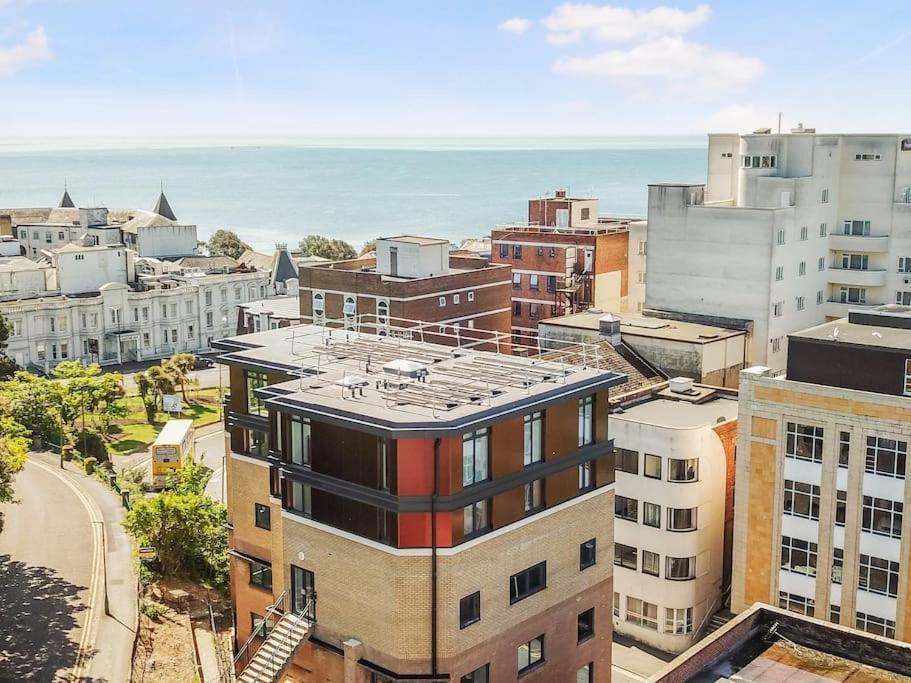 The Pad By The Beach Penthouse Apartment With Sunset And City Views Bournemouth Dış mekan fotoğraf
