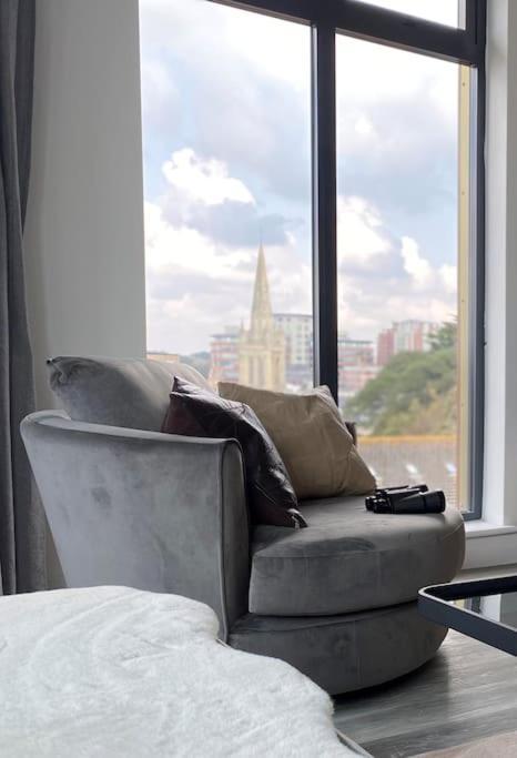 The Pad By The Beach Penthouse Apartment With Sunset And City Views Bournemouth Dış mekan fotoğraf